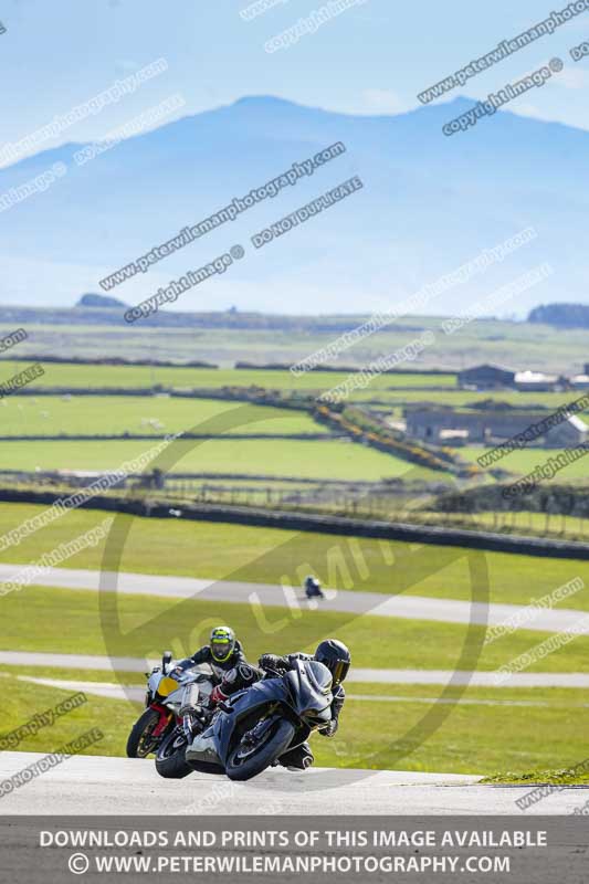 anglesey no limits trackday;anglesey photographs;anglesey trackday photographs;enduro digital images;event digital images;eventdigitalimages;no limits trackdays;peter wileman photography;racing digital images;trac mon;trackday digital images;trackday photos;ty croes